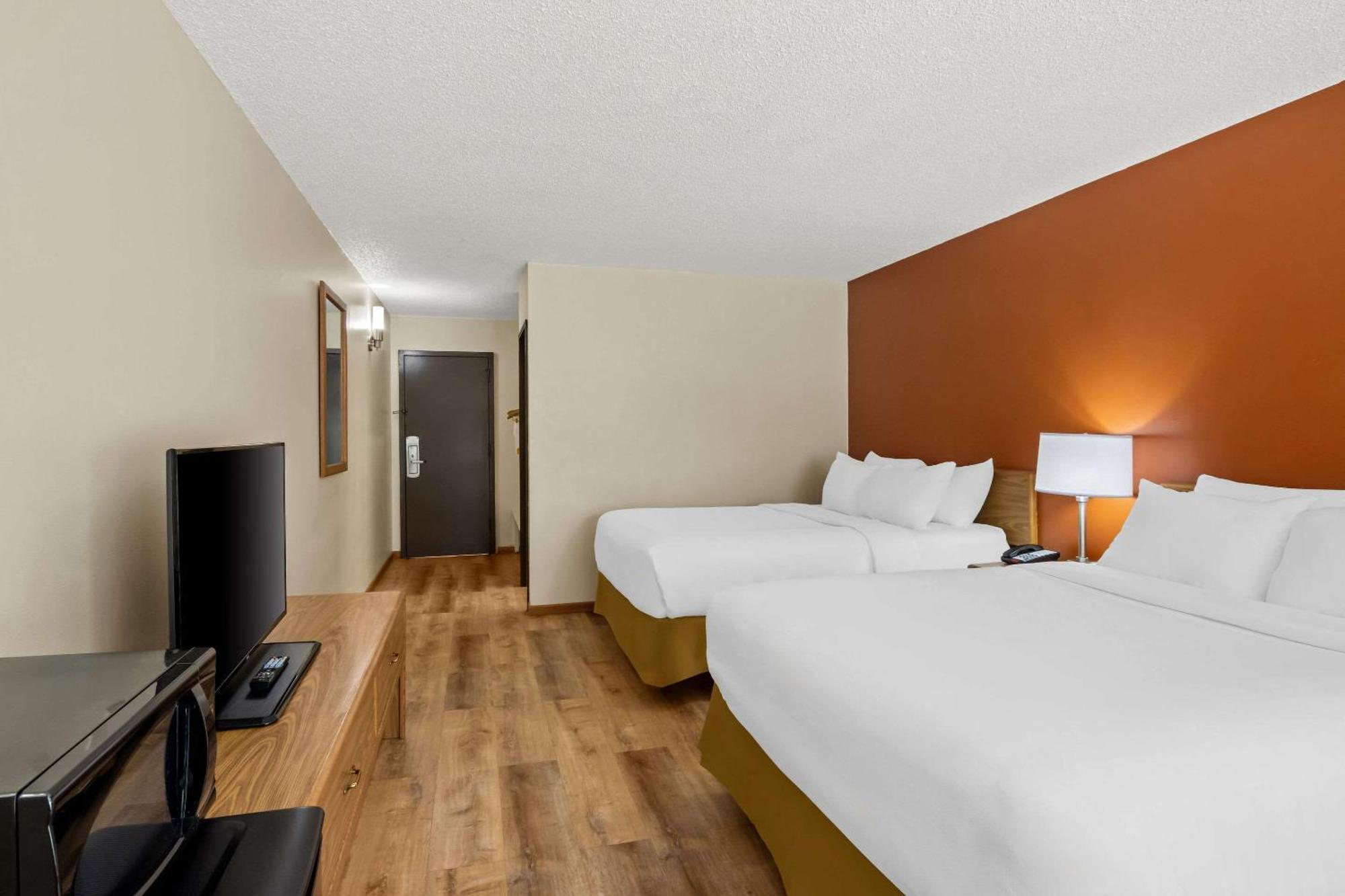 Econo Lodge 매니스티 외부 사진
