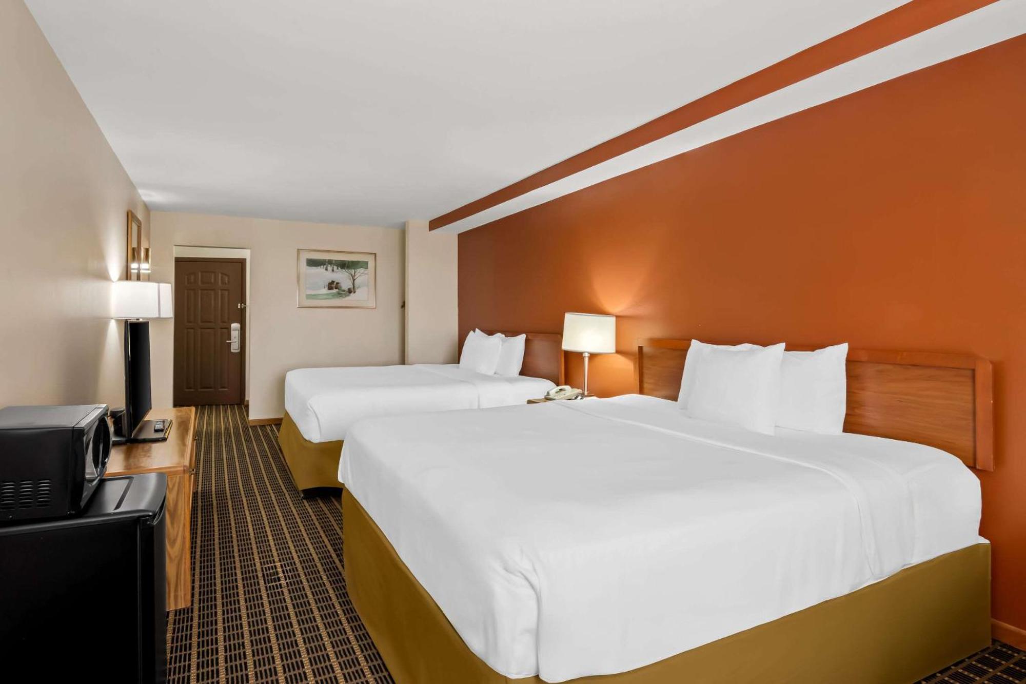 Econo Lodge 매니스티 외부 사진