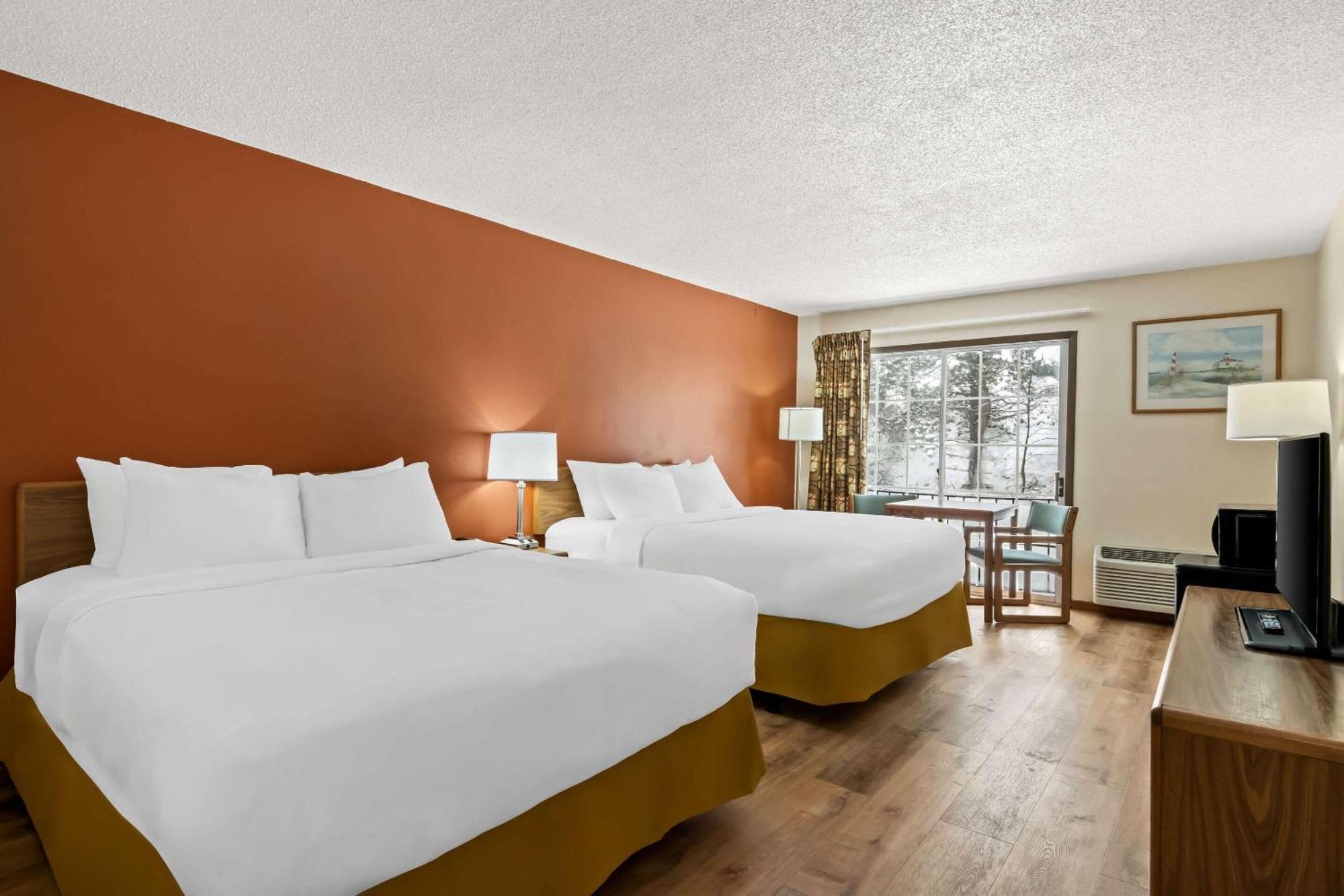 Econo Lodge 매니스티 외부 사진