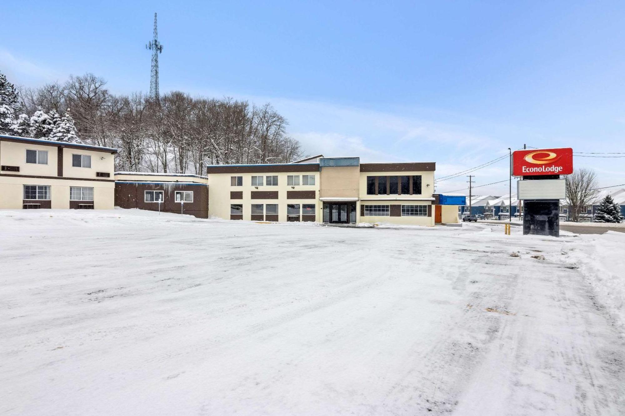 Econo Lodge 매니스티 외부 사진